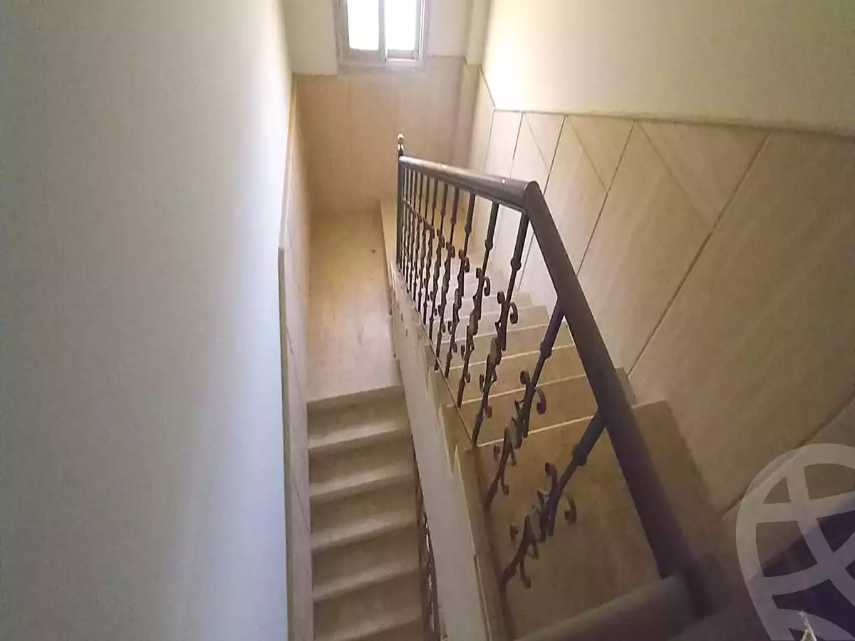 https://aqarmap.com.eg/ar/listing/7340585-for-sale-cairo-new-cairo-compounds-les-rois