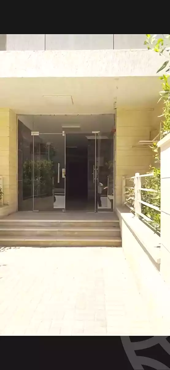 https://aqarmap.com.eg/en/listing/7340667-for-sale-cairo-new-cairo-compounds-brwmynd-ryzydns-wdy-djl-llttwyr