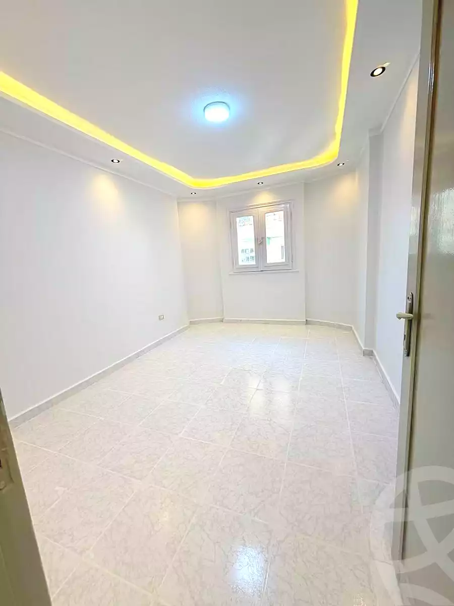 https://aqarmap.com.eg/ar/listing/7340980-for-sale-alexandria-al-agamy-shataa-el-nakheel