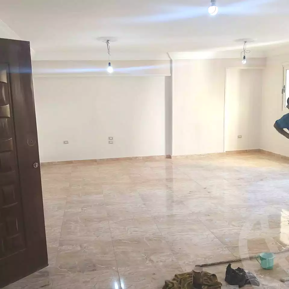 https://aqarmap.com.eg/ar/listing/7341067-for-rent-alexandria-ganaklis-shr-mrtdy-bsh