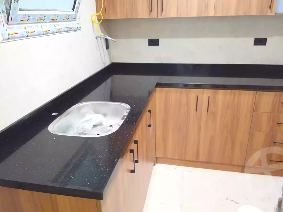 https://aqarmap.com.eg/ar/listing/7341242-for-rent-cairo-el-maadi-compounds-rayhanah-plaza
