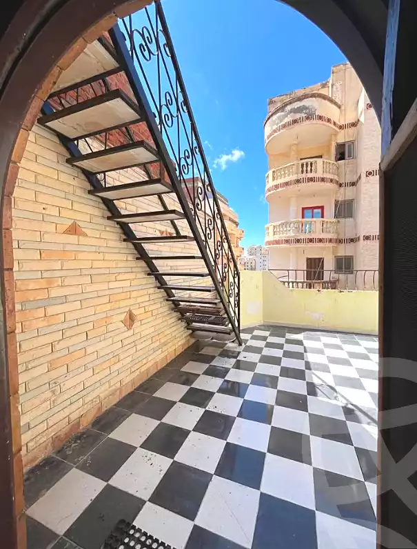 https://aqarmap.com.eg/ar/listing/7341304-for-sale-alexandria-al-agamy-bw-ywsf