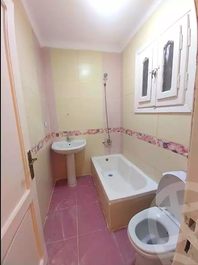 https://aqarmap.com.eg/en/listing/7341492-for-sale-alexandria-al-agamy-shataa-el-nakheel