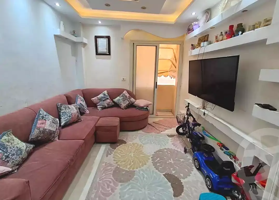 https://aqarmap.com.eg/ar/listing/7341497-for-sale-alexandria-camp-cesar-adfo-st