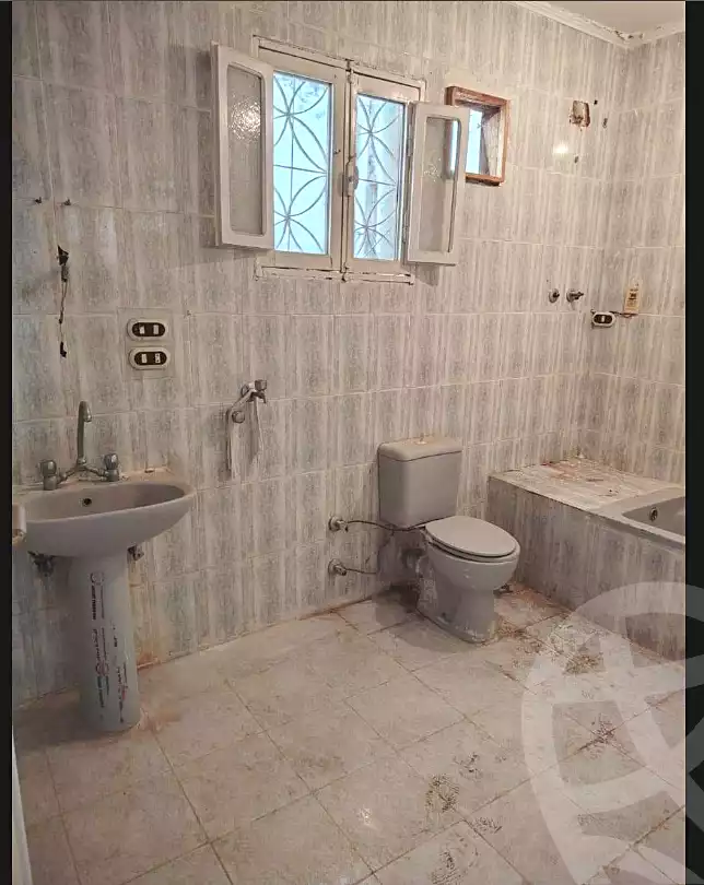 https://aqarmap.com.eg/ar/listing/7341500-for-sale-alexandria-al-agamy-lbytsh-abou-dib-st