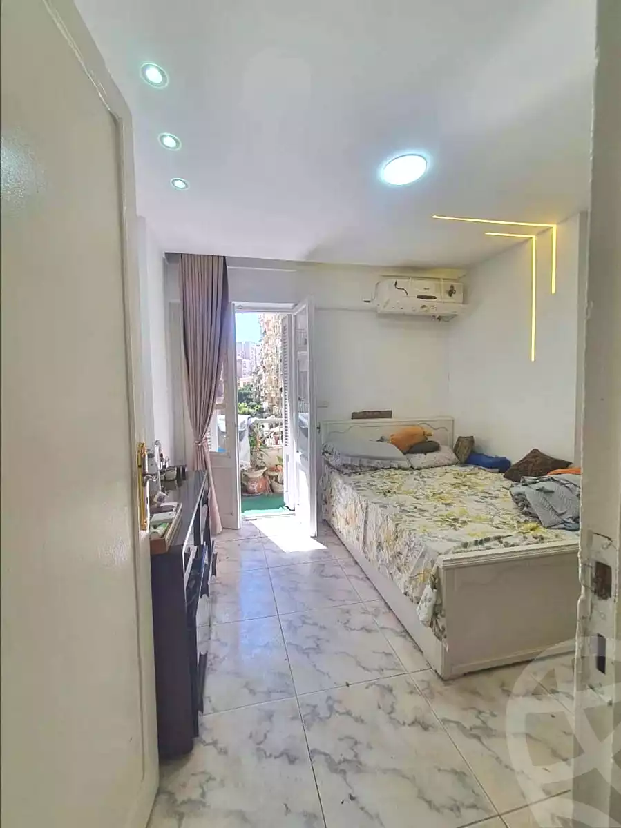 https://aqarmap.com.eg/ar/listing/7342031-for-sale-alexandria-moharram-bey
