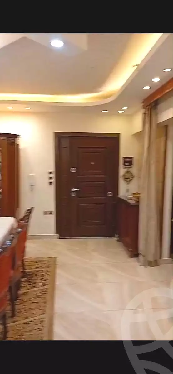 https://aqarmap.com.eg/ar/listing/7342138-for-sale-cairo-helwan-helwan-el-sharkeya-khesro-basha-st