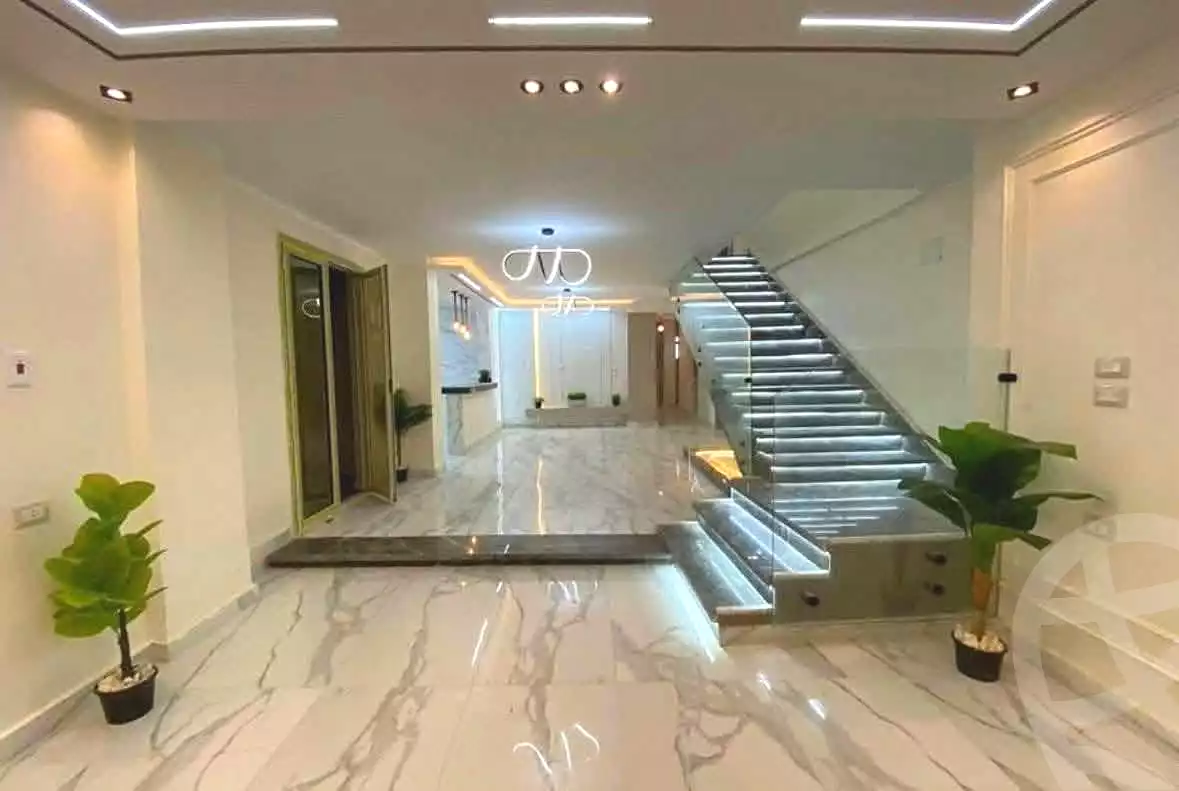 https://aqarmap.com.eg/en/listing/7343138-for-sale-cairo-new-cairo-compounds-sarai-taval-sarai