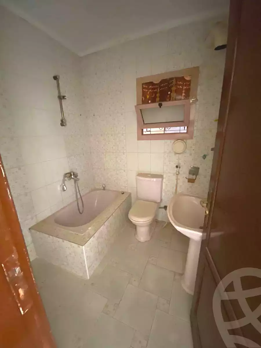 https://aqarmap.com.eg/ar/listing/7343469-for-sale-cairo-el-haram-shareaa-el-talateny