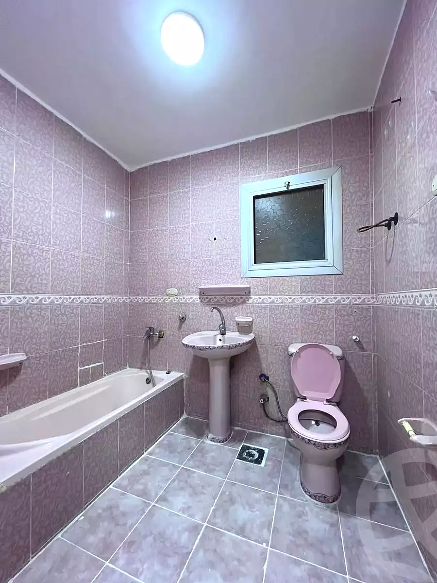 https://aqarmap.com.eg/ar/listing/7344772-for-sale-alexandria-al-agamy-shataa-el-nakheel