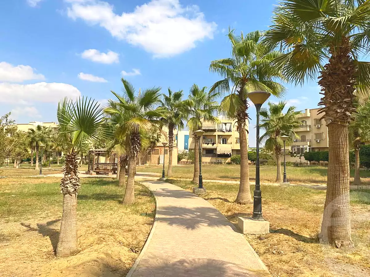 https://aqarmap.com.eg/en/listing/7345022-for-sale-cairo-new-cairo-compounds-kmbwnd-lnkhyl