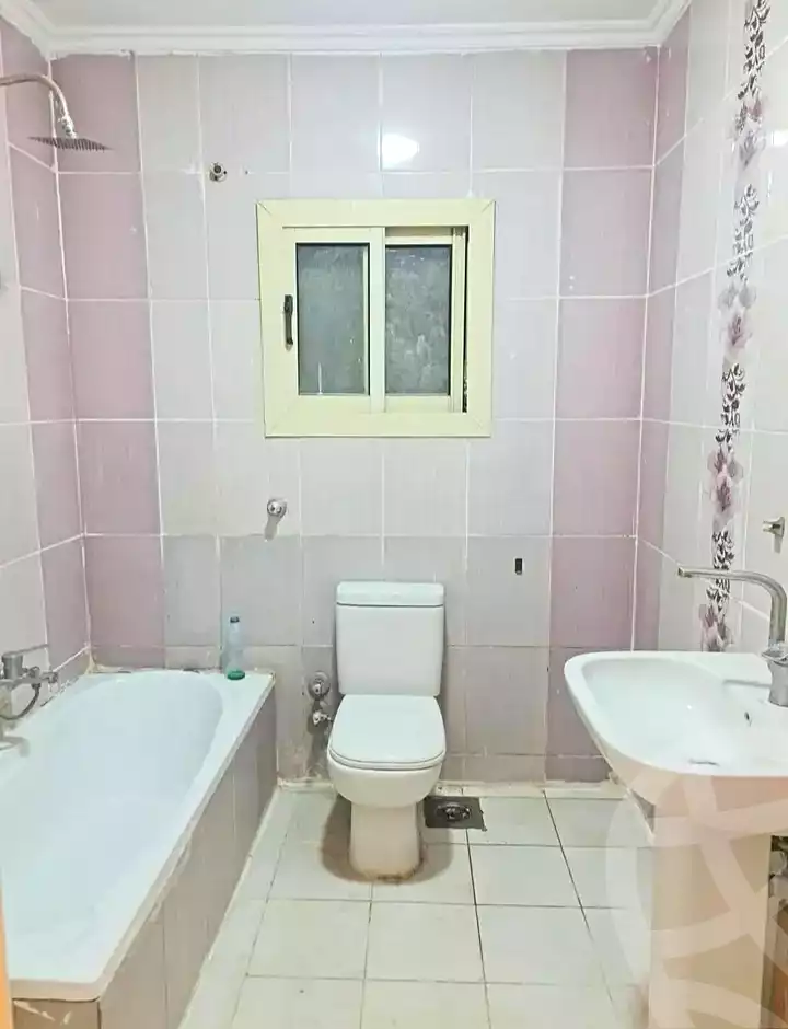 https://aqarmap.com.eg/en/listing/7345170-for-sale-alexandria-al-agamy-lbytsh-bianchiii-el-arbaeen-st