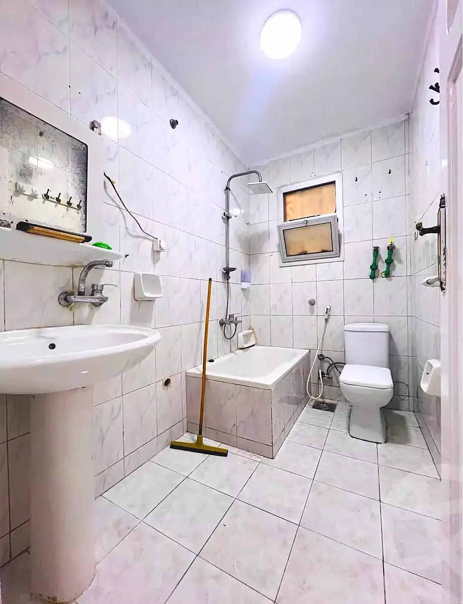 https://aqarmap.com.eg/en/listing/7345674-for-sale-alexandria-al-agamy-shataa-el-nakheel