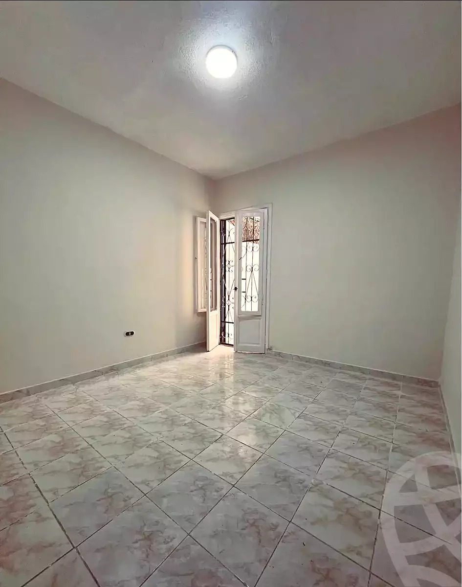https://aqarmap.com.eg/en/listing/7345706-for-sale-alexandria-al-agamy-shataa-el-nakheel