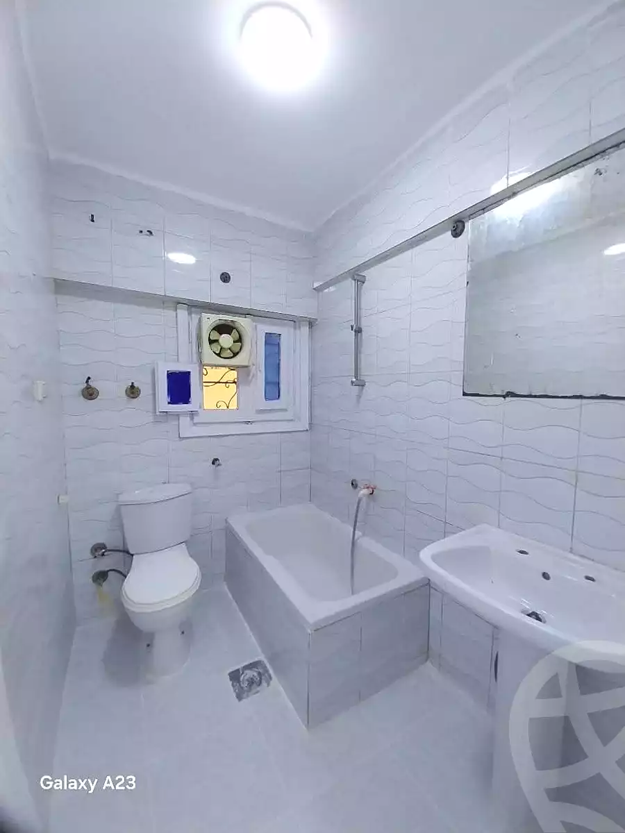 https://aqarmap.com.eg/ar/listing/7345752-for-sale-alexandria-al-agamy-shataa-el-nakheel