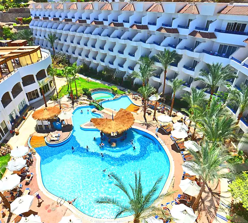 https://aqarmap.com.eg/ar/listing/7346043-for-sale-red-sea-hurghada-city-el-hadba-sheraton-st