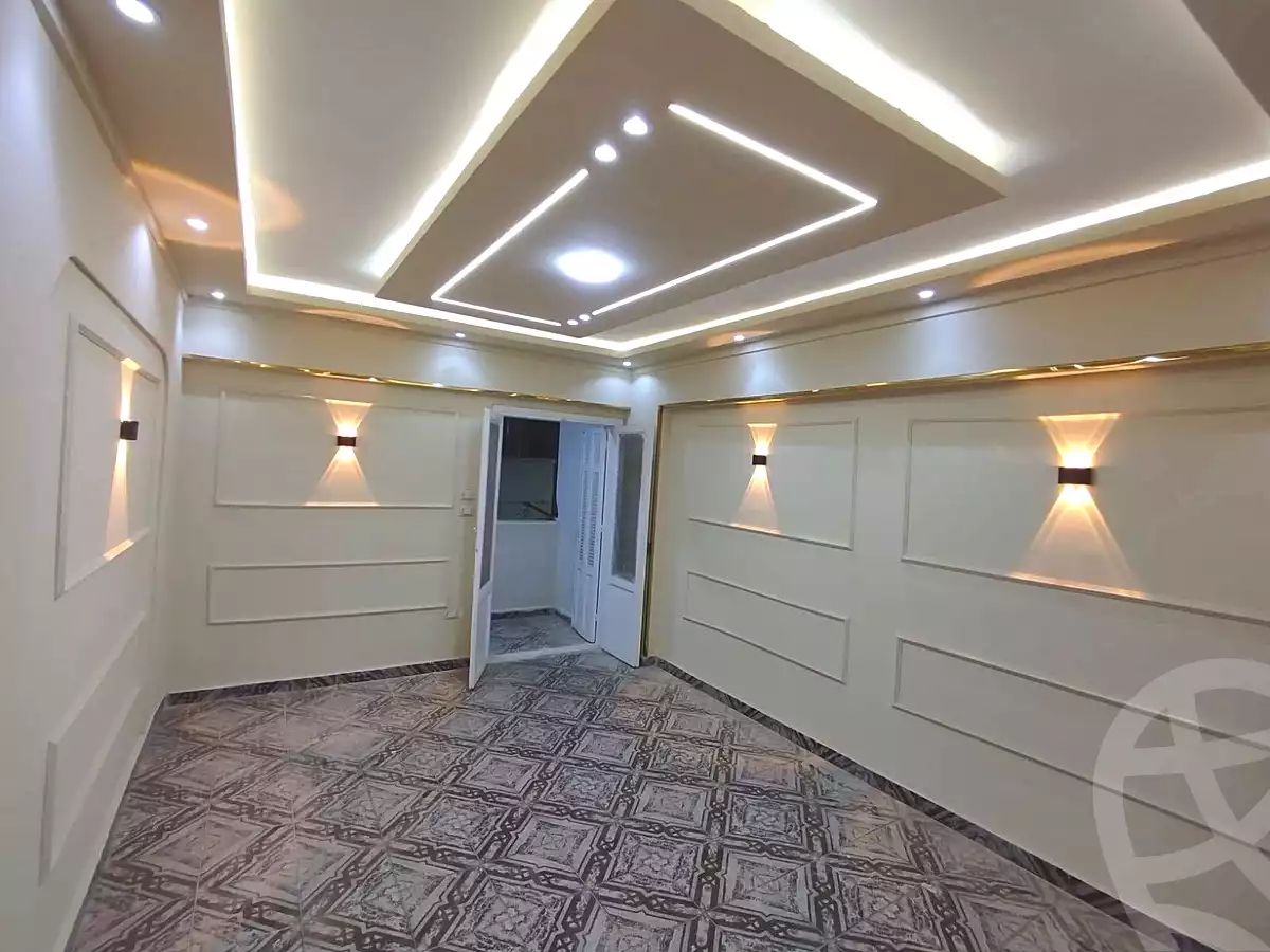 https://aqarmap.com.eg/ar/listing/7346105-for-sale-alexandria-al-agamy-el-hanouvel