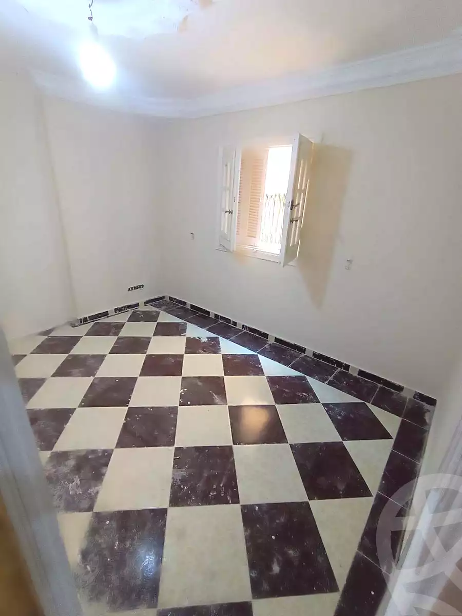 https://aqarmap.com.eg/en/listing/7346113-for-sale-alexandria-al-agamy-el-hanouvel-abo-el-shawareb-st