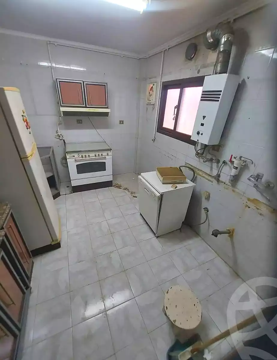 https://aqarmap.com.eg/en/listing/7346160-for-sale-cairo-helwan-helwan-el-sharkeya-borhan-st