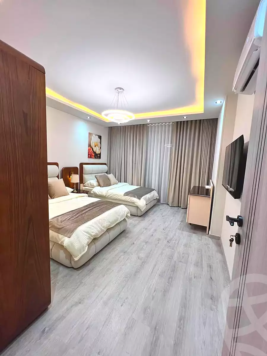 https://aqarmap.com.eg/ar/listing/7346617-for-sale-cairo-new-cairo-compounds-mwrd-fq-llttwyr