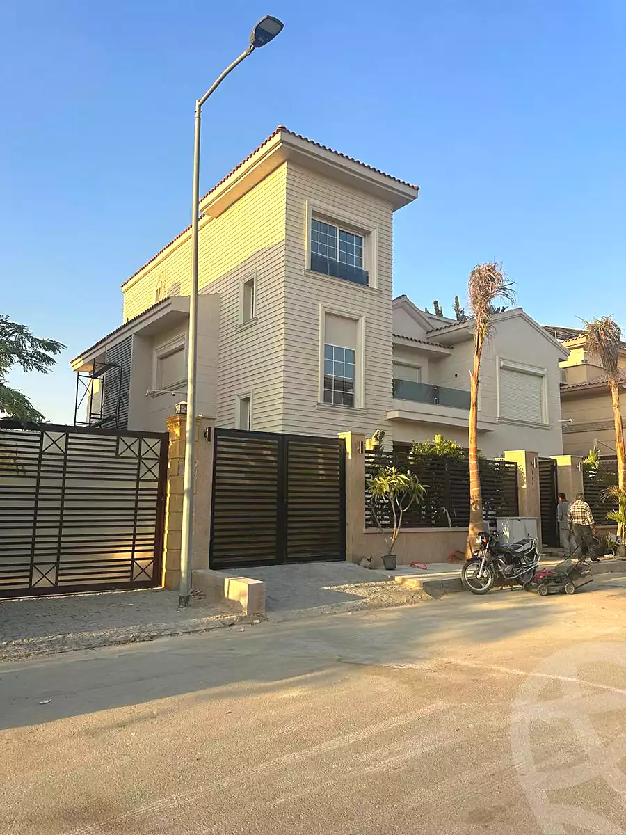 https://aqarmap.com.eg/ar/listing/7346760-for-sale-cairo-new-cairo-lrhb-city-rehab-hills
