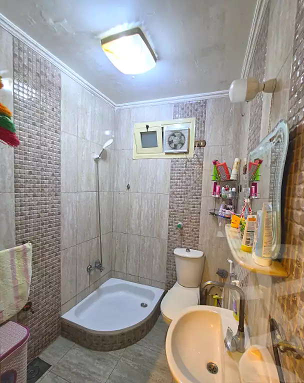 https://aqarmap.com.eg/ar/listing/7346936-for-sale-alexandria-sydy-bshr-sydy-bshr-bhry-gamal-abd-el-nasir-st