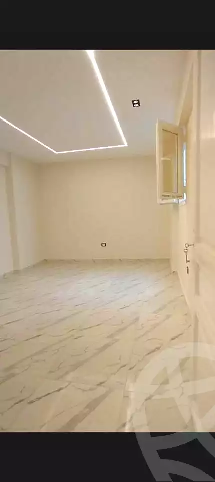 https://aqarmap.com.eg/ar/listing/7346997-for-sale-alexandria-al-agamy-lbytsh-bianchiii