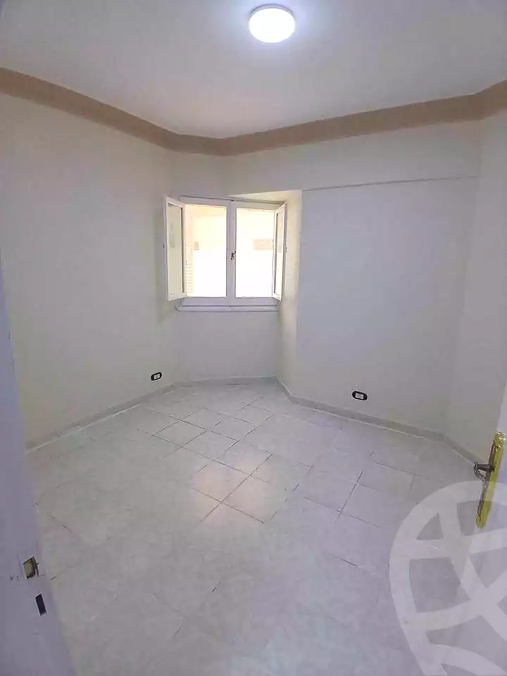 https://aqarmap.com.eg/en/listing/7347082-for-sale-alexandria-al-agamy-shataa-el-nakheel