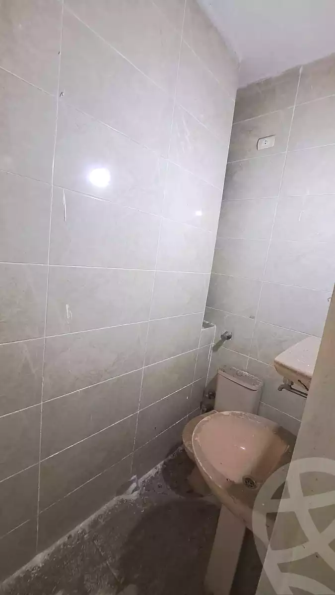 https://aqarmap.com.eg/ar/listing/7347252-for-rent-alexandria-moharram-bey-grin-st