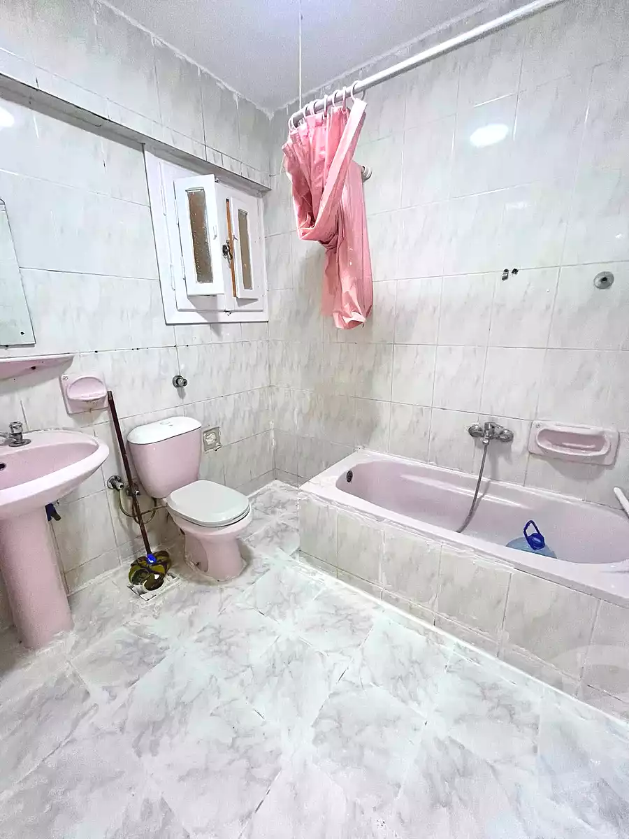 https://aqarmap.com.eg/en/listing/7348087-for-sale-alexandria-al-agamy-shataa-el-nakheel
