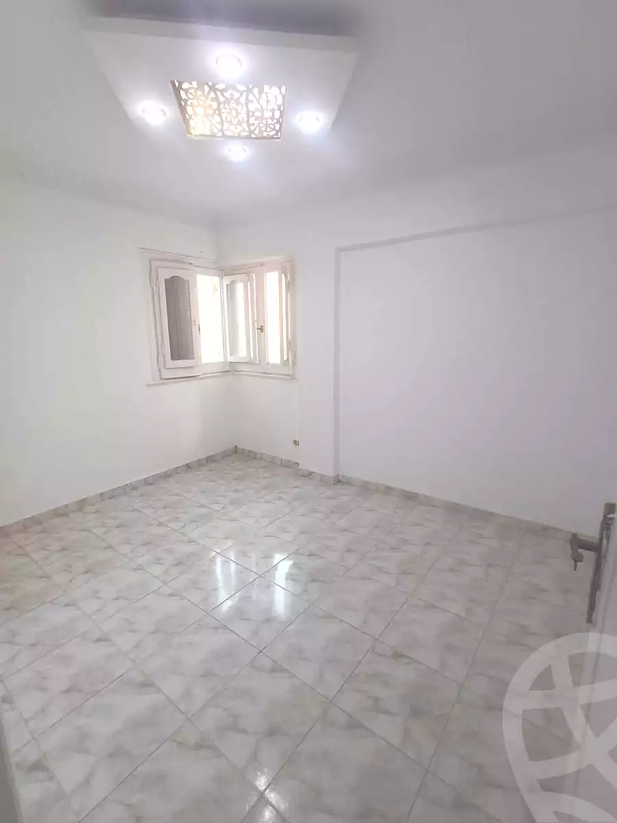 https://aqarmap.com.eg/en/listing/7348098-for-sale-alexandria-al-agamy-shataa-el-nakheel-street-23