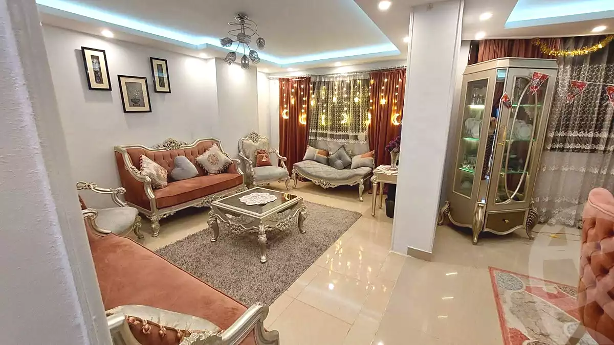 https://aqarmap.com.eg/en/listing/7348681-for-sale-cairo-helwan-hadayek-helwan-nile-corniche-st