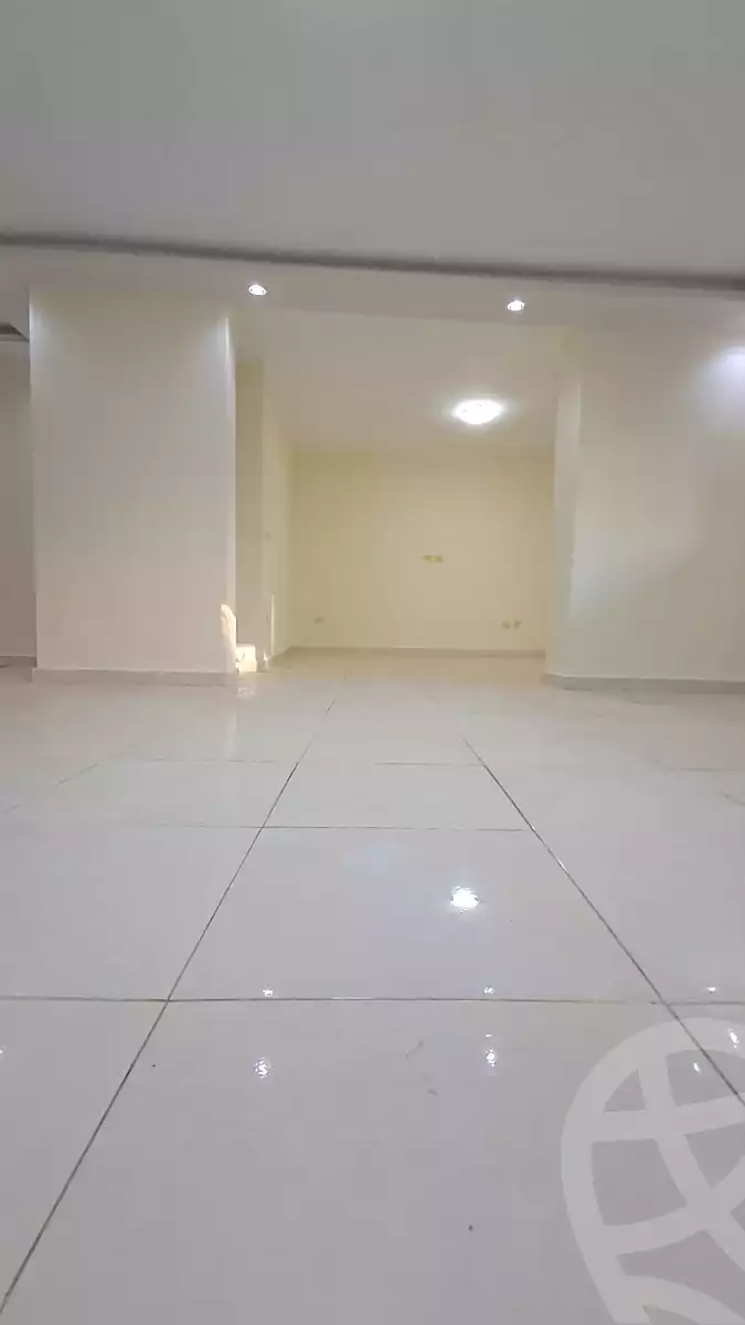 https://aqarmap.com.eg/ar/listing/7348808-for-rent-cairo-el-maadi-zahraa-el-maadi-shr-krfwr-lryysy