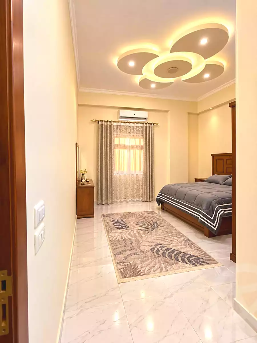 https://aqarmap.com.eg/ar/listing/7348922-for-rent-cairo-6th-of-october-garb-someed-neighborhood-10th-makkah-al-mokarama-st