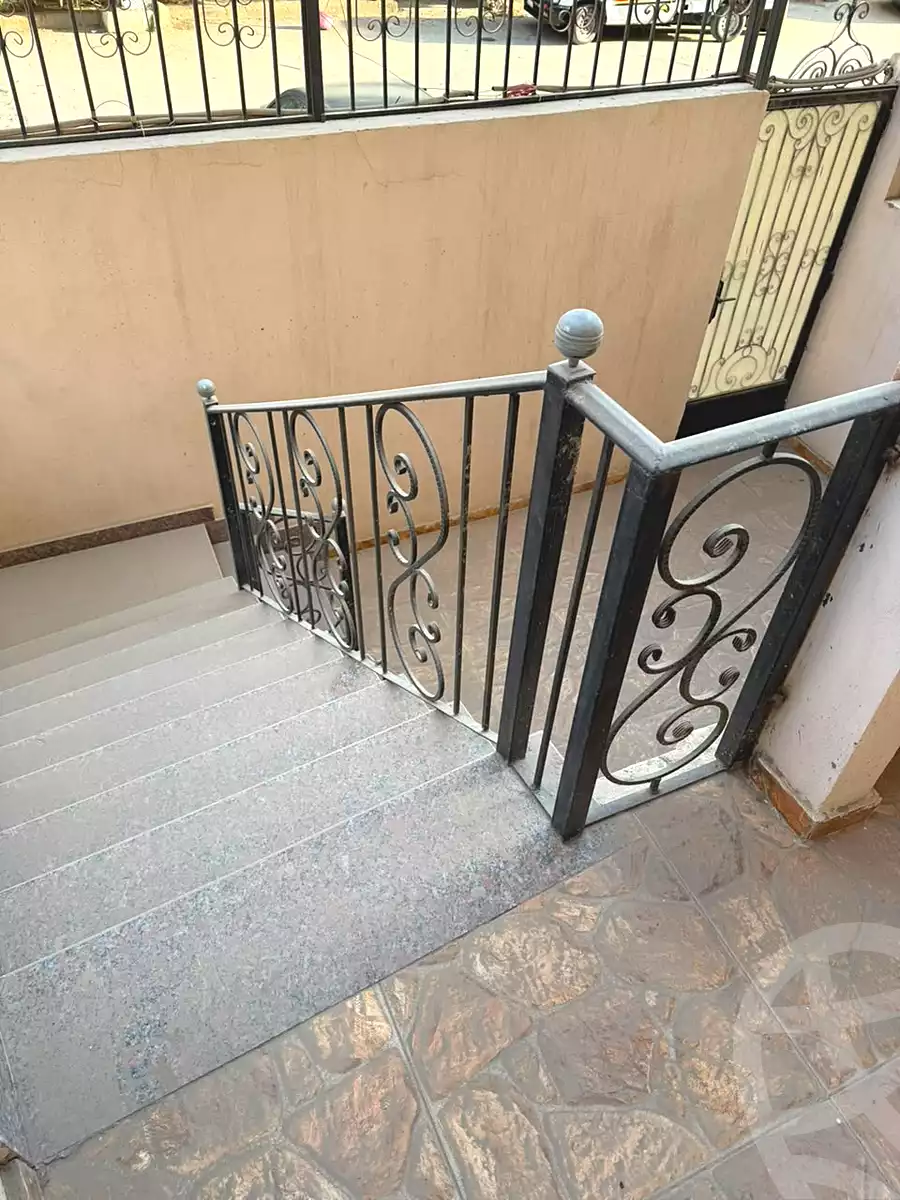 https://aqarmap.com.eg/ar/listing/7349054-for-rent-cairo-6th-of-october-el-ahyaa-neighborhood-4th-neighbourhood-1