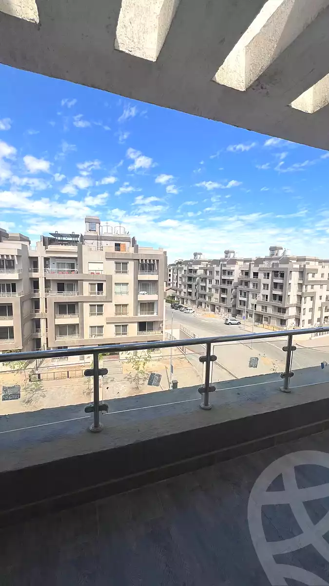 https://aqarmap.com.eg/ar/listing/7349127-for-rent-cairo-6th-of-october-compounds-kmbwnd-jm-lqhr