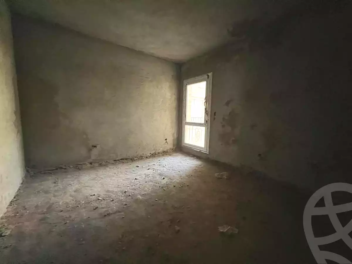 https://aqarmap.com.eg/ar/listing/7349183-for-sale-cairo-new-cairo-compounds-stwn-ryzydns-by-ar-y-llttwyr