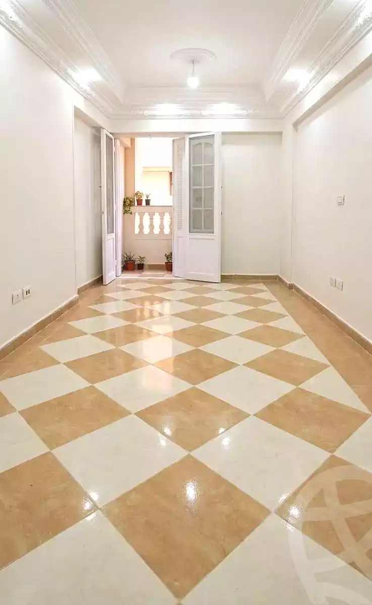 https://aqarmap.com.eg/ar/listing/7348314-for-sale-alexandria-sydy-bshr-sydy-bshr-bhry-ali-hipa-st