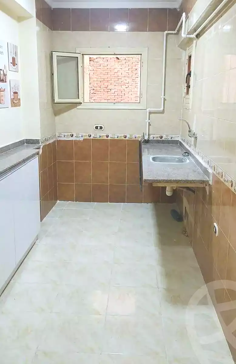 https://aqarmap.com.eg/ar/listing/7348314-for-sale-alexandria-sydy-bshr-sydy-bshr-bhry-ali-hipa-st