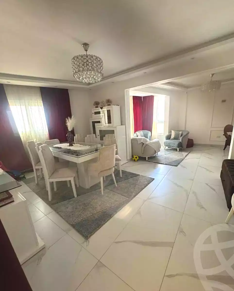https://aqarmap.com.eg/ar/listing/7349987-for-sale-alexandria-sydy-bshr-sydy-bshr-bhry-shr-khld-bn-lwlyd