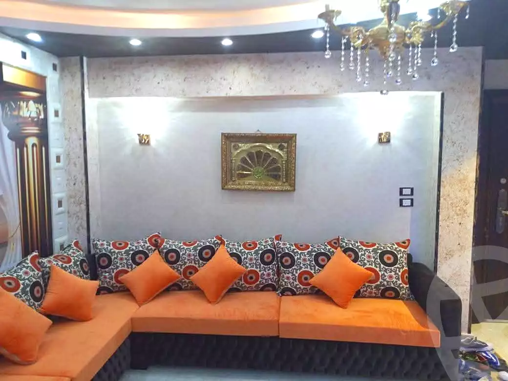 https://aqarmap.com.eg/ar/listing/7350913-for-sale-cairo-helwan-helwan-el-sharkeya-mostafa-safwat-st
