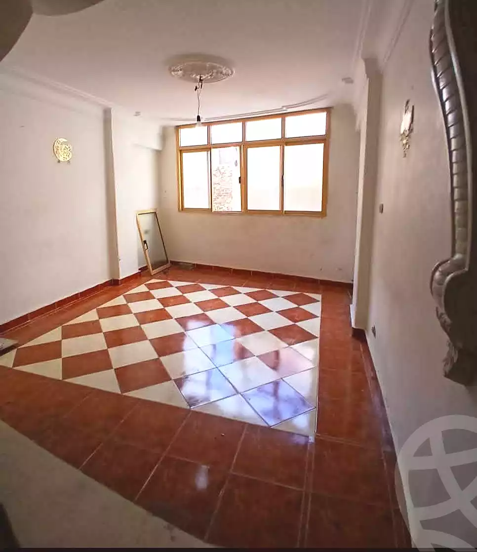 https://aqarmap.com.eg/ar/listing/7350910-for-sale-alexandria-lsywf-el-falki
