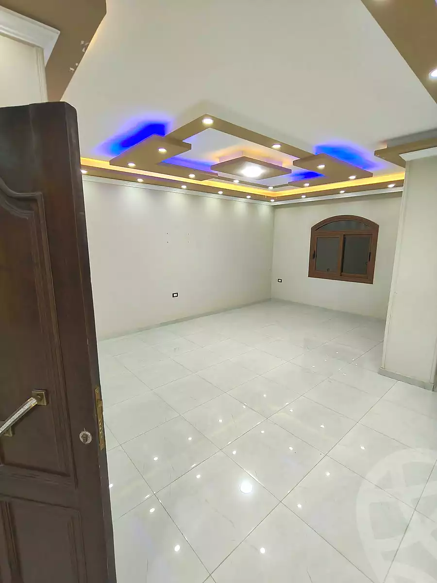 https://aqarmap.com.eg/ar/listing/7351027-for-rent-cairo-helwan-hadayek-helwan-nile-corniche-st
