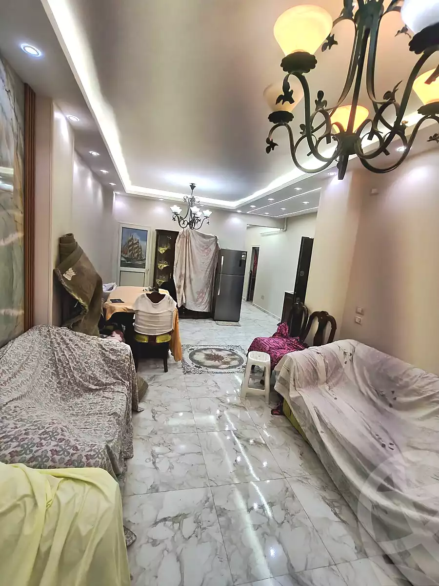 https://aqarmap.com.eg/en/listing/7351030-for-sale-cairo-helwan-hadayek-helwan-nile-corniche-st