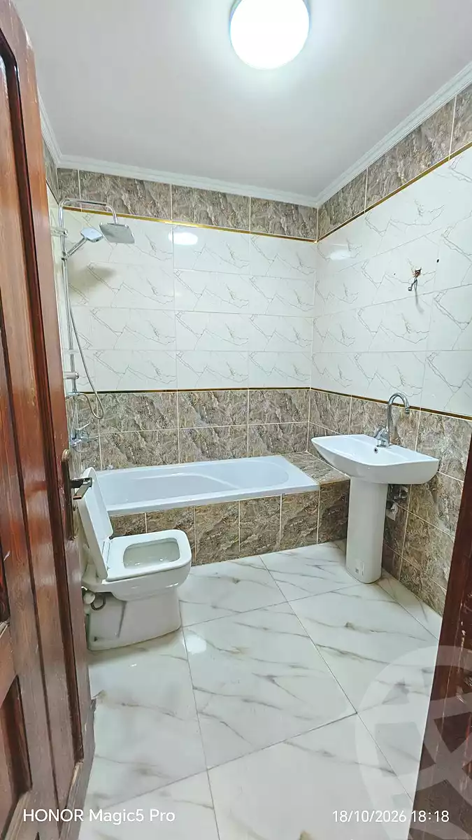 https://aqarmap.com.eg/en/listing/7351043-for-rent-cairo-helwan-mnshy-yn-hlwn-rael-st