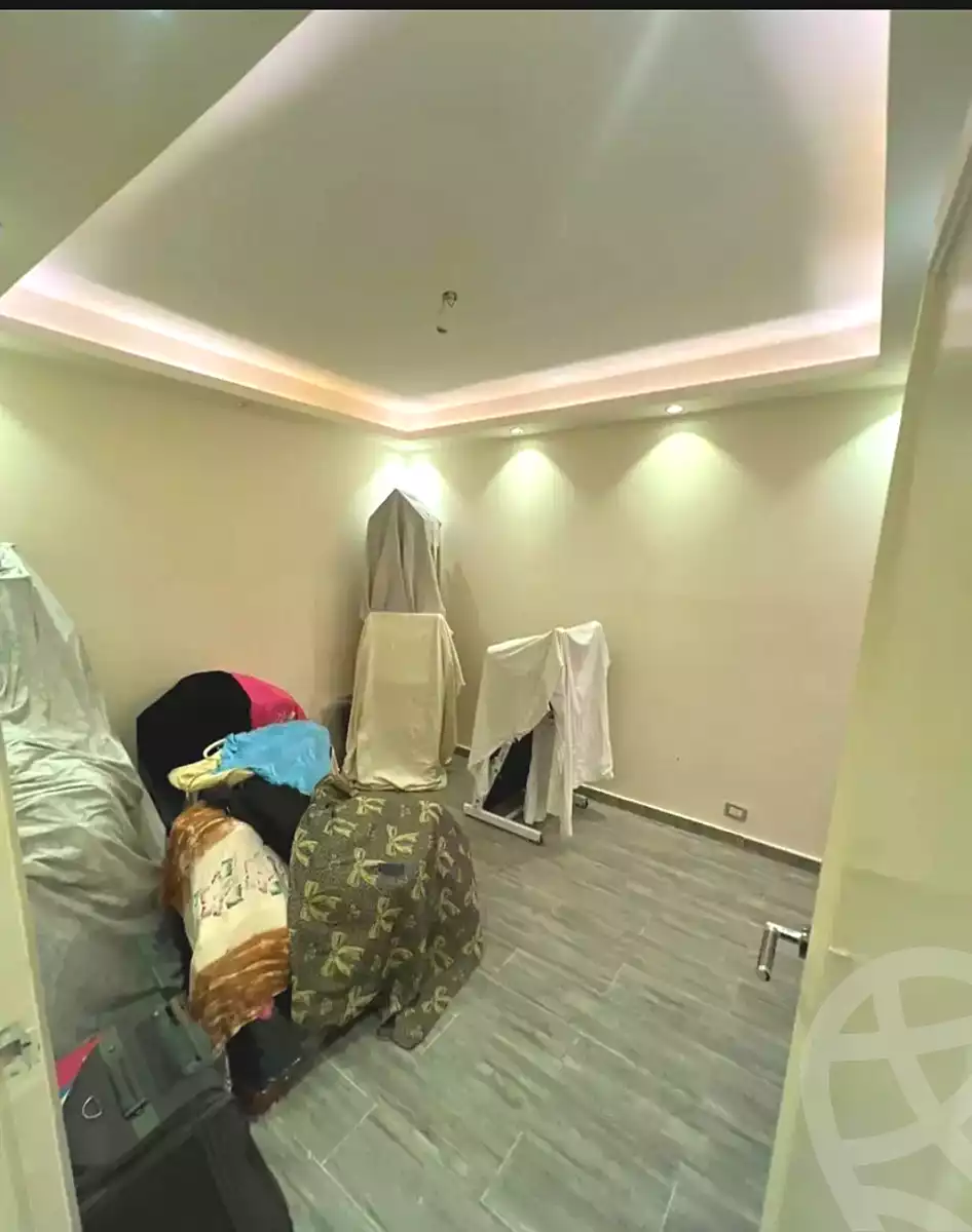 https://aqarmap.com.eg/ar/listing/7351363-for-sale-alexandria-sydy-bshr-sydy-bshr-bhry-shr-mhmwd-l-yswy