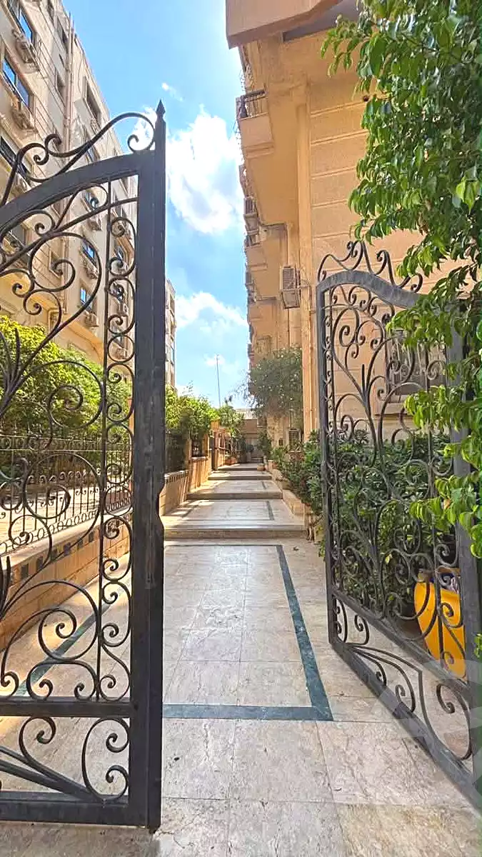 https://aqarmap.com.eg/en/listing/7351438-for-sale-cairo-new-cairo-el-yassamin-el-yasmeen-6