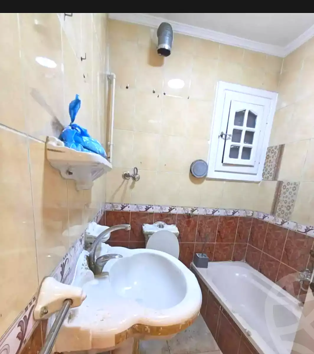 https://aqarmap.com.eg/ar/listing/7351460-for-sale-alexandria-sydy-bshr-sydy-bshr-bhry-ali-hipa-st