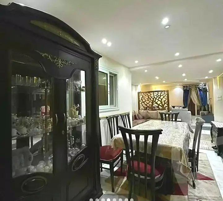 https://aqarmap.com.eg/ar/listing/7351508-for-sale-alexandria-sydy-bshr-sydy-bshr-bhry-shr-mhmwd-l-yswy