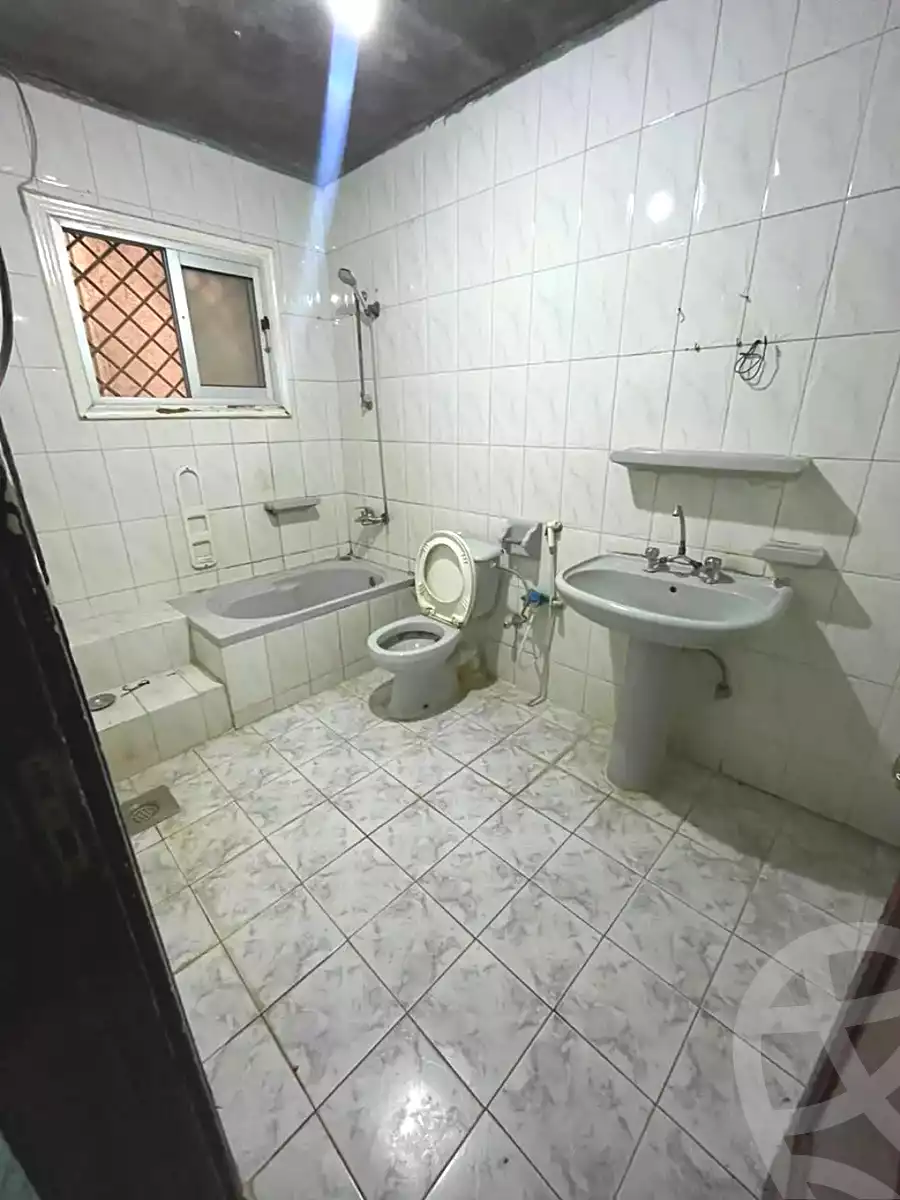 https://aqarmap.com.eg/en/listing/7352110-for-sale-alexandria-al-agamy-lbytsh-bianchiii-el-bashwat-st